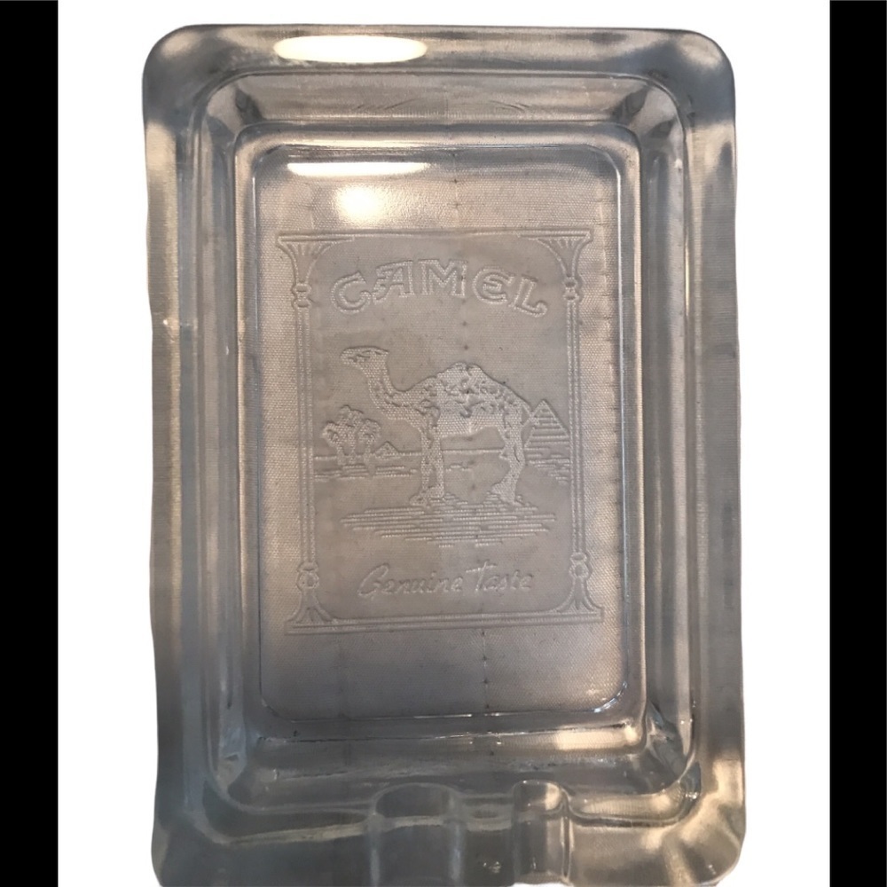 Vintage CAMEL Genuine Taste Glass Ashtray